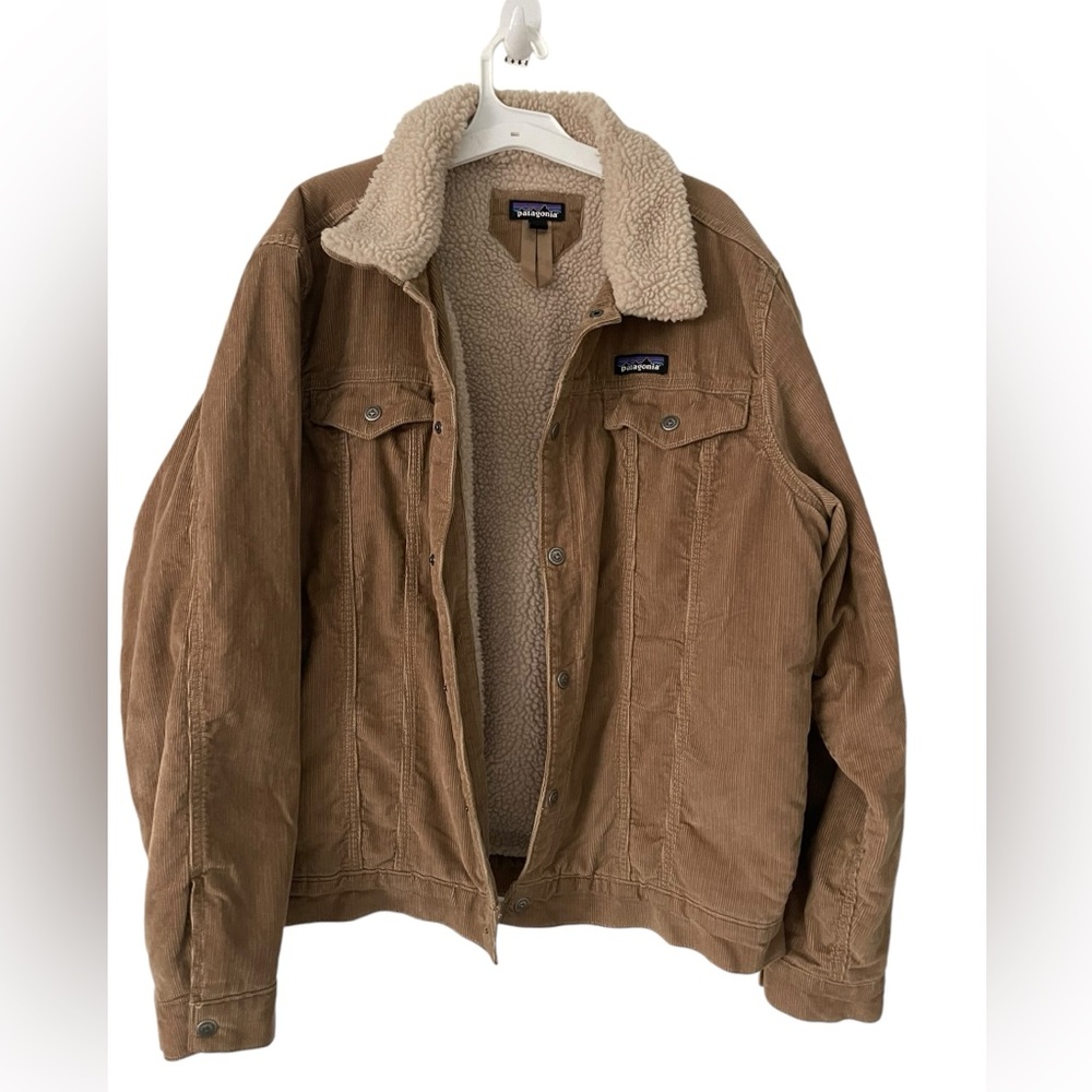 Patagonia Pile-LinedTrucker in a size large - Picture 9 of 10